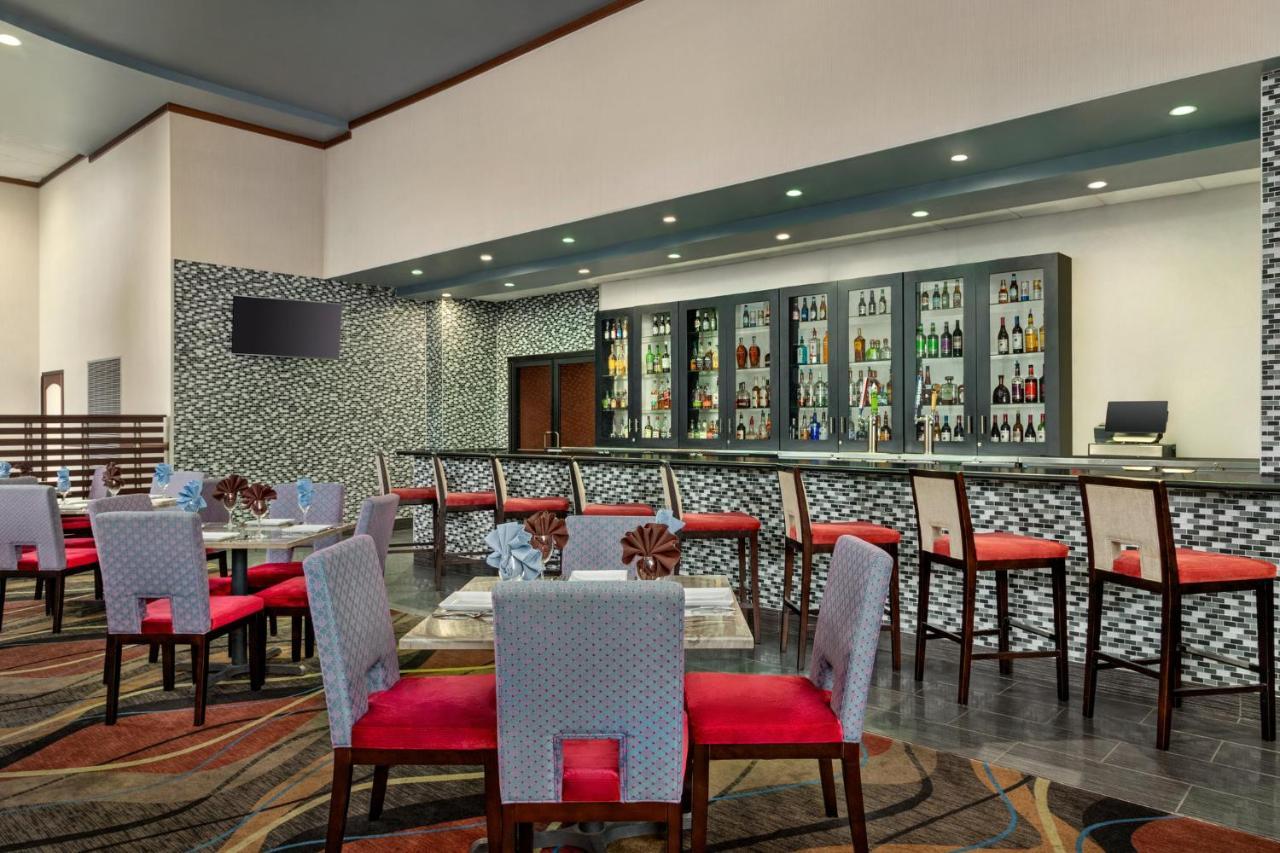 Holiday Inn Louisville East - Hurstbourne By Ihg Extérieur photo